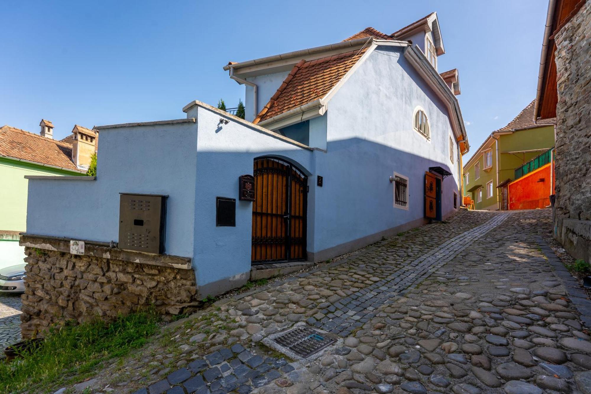 Casa Albastra By Casa Otto Lägenhet Sighişoara Exteriör bild